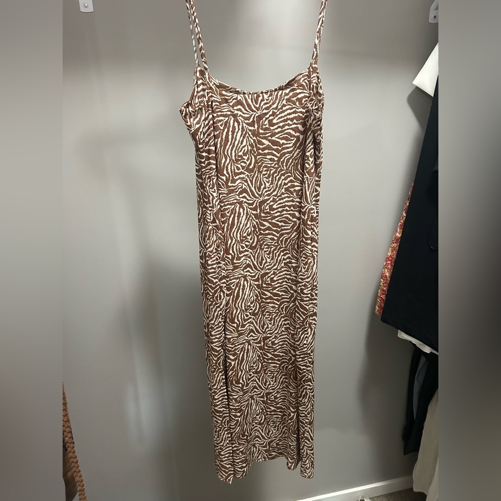 Resa Mesh Dress - Picture 6 of 9